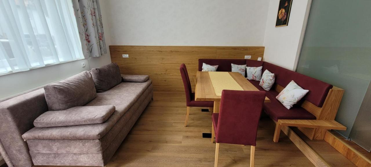 孙布里克沃思特尔斯酒店 Pörtschach am Wörthersee 外观 照片